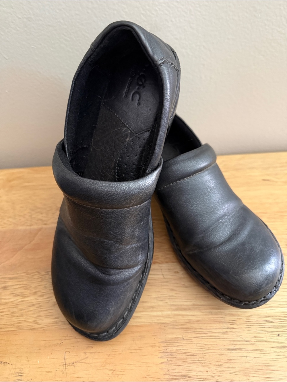 b.o.c. Peggy Slip-on Clogs